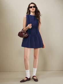 Muvela 女士纯色褶皱单排扣无袖迷你连衣裙，女士夏装，女士度假装