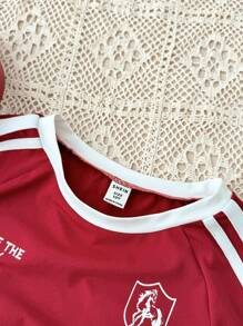 SHEIN Tween Girls Casual Streetwear Vintage Fashion College Ribbon Text Graphic Print Color Block Elastic Knit Cotton Crop Top, Crimson Red