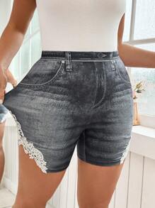 SHEIN Clasi Pantalones cortos de ciclista informales de talla grande para mujer con estampado de encaje falso de mezclilla, para verano