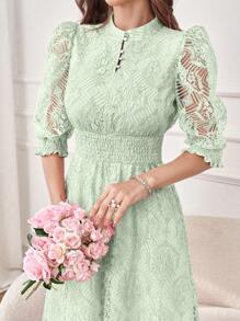 Modelyn اليوم الوطني السعودي فستان ماكسي أنيق لحفلات المساء مزين بالدانتيل وأزرار عند الوسط