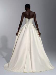 Elitara Elegante vestido sin mangas de satén color beige con escote de halter, cintura baja minimalista con abertura, cintura al estilo "basque", decoración de perlas y silueta evasé súper amplia. Con lazo ajustable en la espalda, adecuado para citas, vacaciones, cumpleaños, graduación, fiestas, bodas, galas formales, veladas, invitada de boda - Albaricoque - Ver 3