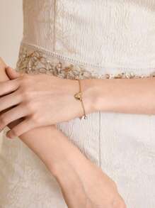 MOTF PREMIUM 18K GOLD PLATED HEART PENDANT BRACELET