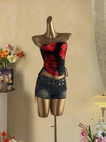 Attitoon Top halter con fruncido y lazo delantero, con estampado floral tropical rojo y negro