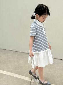 SHEIN Little Byeori 少女灰色条纹休闲短袖连衣裙，带荷叶边领口和下摆 - 彩色 - 查看 4