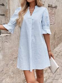 SHEIN Clasi Sommer elegantes Damen V-Ausschnitt Baumwolle und gestreiftes Kurzarm Kleid, mit mikroversteckter Taille, A-Linie