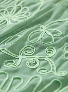 GENKIRA 2pcs Women Embroidered Chiffon Sleeveless Cardigan & Belted Mini Skirt Two Pieces Set - Green - View 2