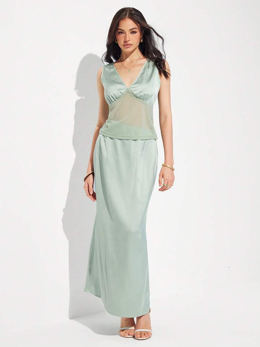 Roylia Elegant Satin Sleeveless V-Neck Top And Fish Tail Skirt Set - Green - View 1