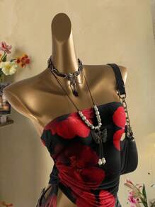 Attitoon Top halter con fruncido y lazo delantero, con estampado floral tropical rojo y negro