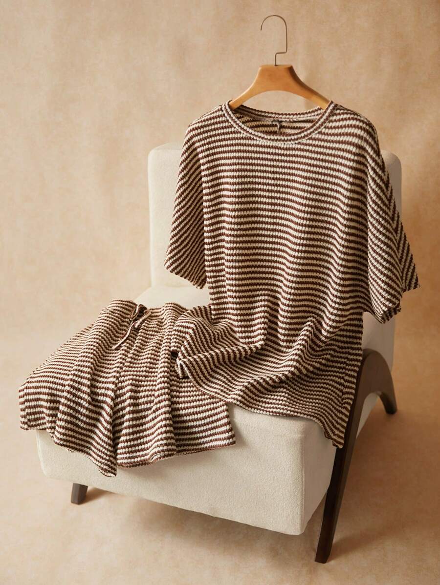 Elaquor Plus Size 2 Pieces Set: Summer Holiday T-Shirt And ShortsSummer Outfits For Women