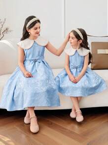 少女珍珠装饰大翻领拼接花卉提花中长A字连衣裙，披肩领，蛋糕裙，花童装，可爱优雅甜美复古时尚。适合母女/姐妹亲子装，家庭度假，日常穿着，居家聚会及特殊场合，姐妹装，华丽公主风，派对装，生日装，春夏款。 - 藍色 - 查看 10