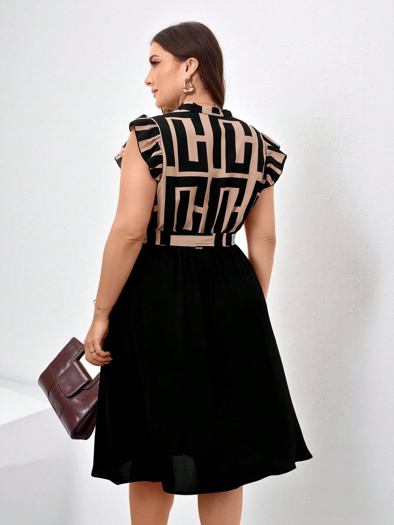 Chikora فستان يومي بسيط للنساء ذوات الأحجام الكبير...