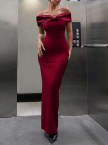 EURMUSE Elegant Style, Bardot Shoulder, Satin Bow Detailed On Front Long Black Dress - Red - View 1