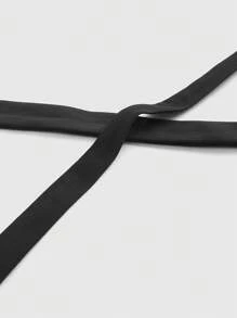 ROMWE Grunge Punk Y2K 深色功能性镂空肩带可调节系带女式短裤 - 黑色 - 查看 9