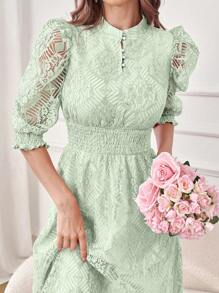 Modelyn اليوم الوطني السعودي فستان ماكسي أنيق لحفلات المساء مزين بالدانتيل وأزرار عند الوسط