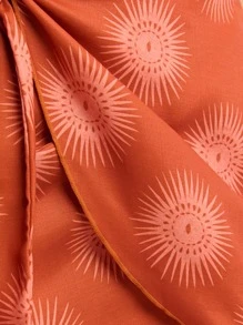 Nöista 提花裹身橙色迷你裙，侧边系带，旭日图案。丝滑质感，不对称剪裁，非常适合沙滩装、圣若昂造型，或大胆的美国独立日造型。