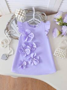 SHEIN Váy tím đơn giản thanh lịch cho bé gái mùa hè, họa tiết hoa 3D, tay áo nhún bèo nhẹ nhàng, thích hợp mặc thường ngày, ngày lễ và hàng ngày - Màu tím - Xem 2