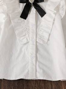 Blusa blanca casual de estilo escolar con volantes y lazo para niñas, ropa de niñas, camisas para niñas, ropa de verano para niñas, vestido de niña de las flores, blusa blanca, ropa de niña, ropa de vuelta al colegio para niñas, uniforme escolar, camisa blanca, ropa de verano para niños - Blanco - Ver 5