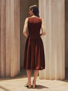 Chiquease 女式优雅纯色荷叶边下摆连衣裙