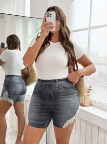 SHEIN Clasi Pantalones cortos de ciclista informales de talla grande para mujer con estampado de encaje falso de mezclilla, para verano