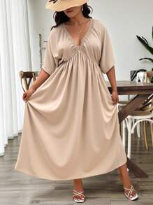 SHEIN LUNE Robe ample à manches courtes fluide, grande taille, convenant pour les vacances d'été ou le port casual. Robe d'été et d'automne pour femmes - Nude - Voir 4