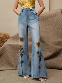 Anewsta Women Fashionable Casual Sunflower Embroidery Pocket Flared Jeans - Light Wash - View 4