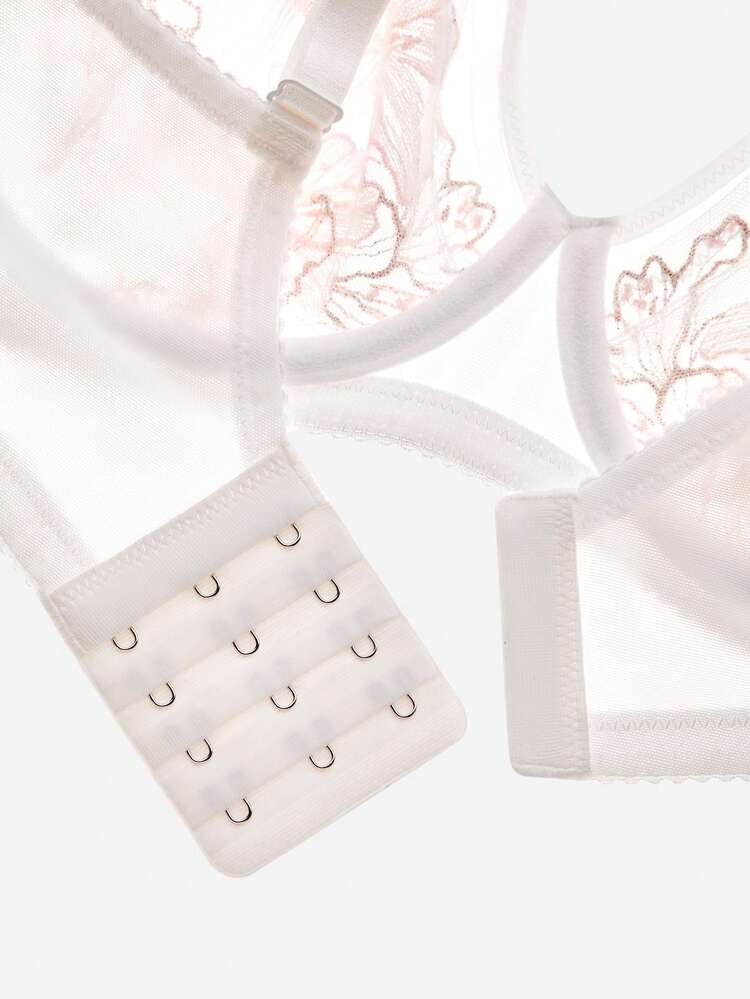 Plus Full Coverage Unlined Lace Bra