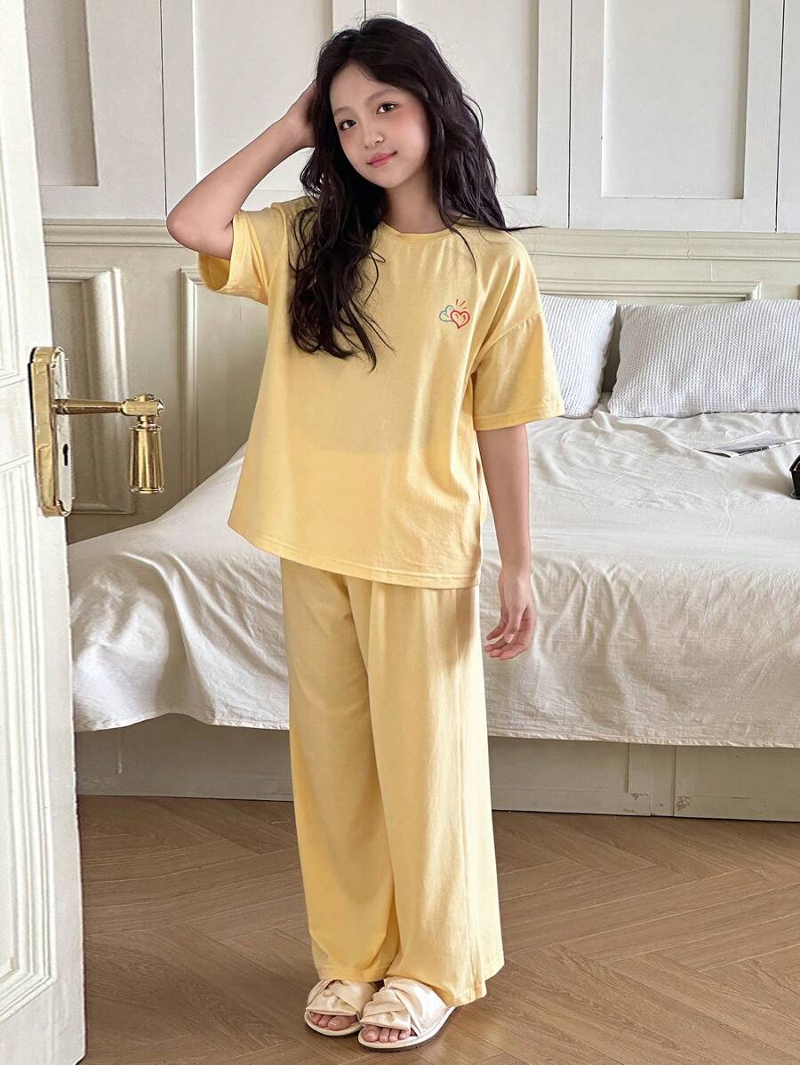 DAZY 青少年女孩休闲日常穿着圆领短袖上衣和裤子两件套睡衣套装 - 黃色 - 查看 1