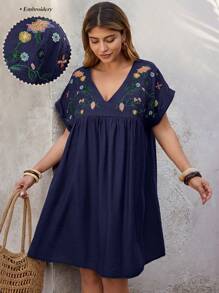EMERY ROSE Plus Size Floral Embroidered Decor V-Neck Short Sleeve Dress - Navy Blue - View 1