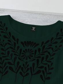 EMERY ROSE Plus Size Women Floral Embroidery Crew Neck Batwing Casual Holiday Top - Dark Green - View 4