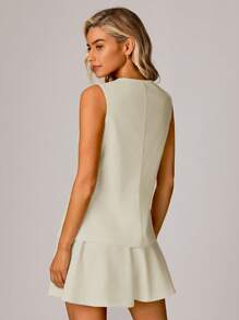 SHEIN Forever 21 Spring & Summer Valentine Day/ Casual/Vintage/Festival Country Concert/Brunch Homecoming/Easter/Guest/Tea Party/Basic/Concert Women/Prom /Wedding/Rave Festival/Formal/Western/Cocktail/Club/Spring/Birthday/Cute/Classy/Going Out/Vacation/Office/Airport2000s Style/Streetwear/White Metal Clasp Decorated Waistcoat