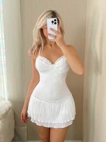 Sweetina 修身蕾丝拼布褶饰迷你挂脖连衣裙 - 白色 - 查看 6