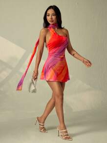 SHEIN PETITE 女式蜡染印花无袖迷你直筒连衣裙，时尚单肩带夏季夏季服装夏季服装女士海滩服装海滩度假服装女士波西米亚风热带度假女装花卉露背橙色渐变飘带迷你连衣裙露背吊带性感约会度假海滩夏季日落图案印花，狂欢服装节日