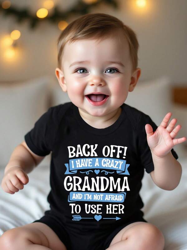 Baby Boy Casual Leuke Grappige Letterslogan "BACK OFF! I HAVE A CRAZY GRANDMA" Grafische Romper, Minimalistische Korte Mouw Letterprint Zomerbody