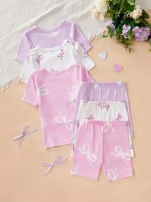 女孩睡衣套装，贴身冰淇淋印花短袖 T 恤和短裤，简约时尚