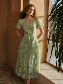 MOTF PREMIUM VÁY NGHỈ DƯỠNG MÙA HÈ VỚI TAY PHỒNG CỔ CHỮ V JACQUARD CHO NỮ - màu xanh lá - Xem 6