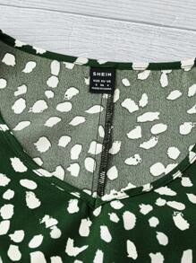 EMERY ROSE French Elegant Chiffon V-Neck Flared Cap Sleeve Regular Print Women's Blouse, Summer New Arrival - Green - View 4