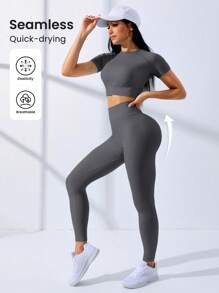 Gameset SHEIN Sport Costum sport pentru femei, elastic, fără cusături, culoare solidă, top cu mânecă scurtă, și pantaloni, costum sport, seturi atletice pentru femei, haine de antrenament, echipament de antrenament, îmbrăcăminte pentru femei, îmbrăcăminte atletică pentru femei, exerciții fizice