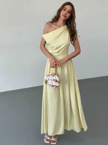 Aloruh Vestido de mujer de longitud media, de nueva llegada para primavera/verano, con hombros oblicuos, plisado y bajo asimétrico, en un estilo minimalista y de oficina para el traslado, en color amarillo claro - Amarillo claro - Ver 5