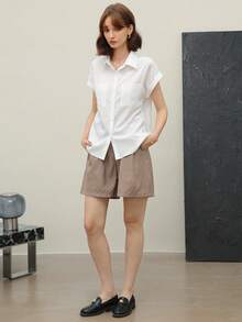 EMERY ROSE Women's Solid Color Pleated Pocket Casual Loose Shorts, Versatile - Coffee Brown - View 3