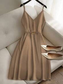 Franclia 女士优雅 V 领吊带 A 字短款休闲秋季连衣裙，百搭 - 咖啡 - 查看 3