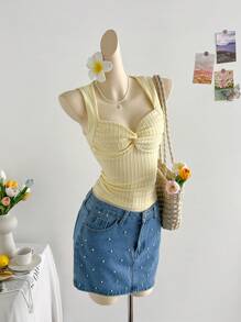 Soleia Débardeur ajusté en tricot texturé avec torsade à l'avant, couleur jaune, pour femmes. Idéal pour les vacances, les fêtes, les rendez-vous, le thé de l'après-midi, la plage, l'été