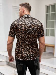 Manfinity VCAY Men's Woven Fashionable Casual Mature Leopard Print Fitted Short Sleeve Shirt, Travel Essentials - Brown - View 2