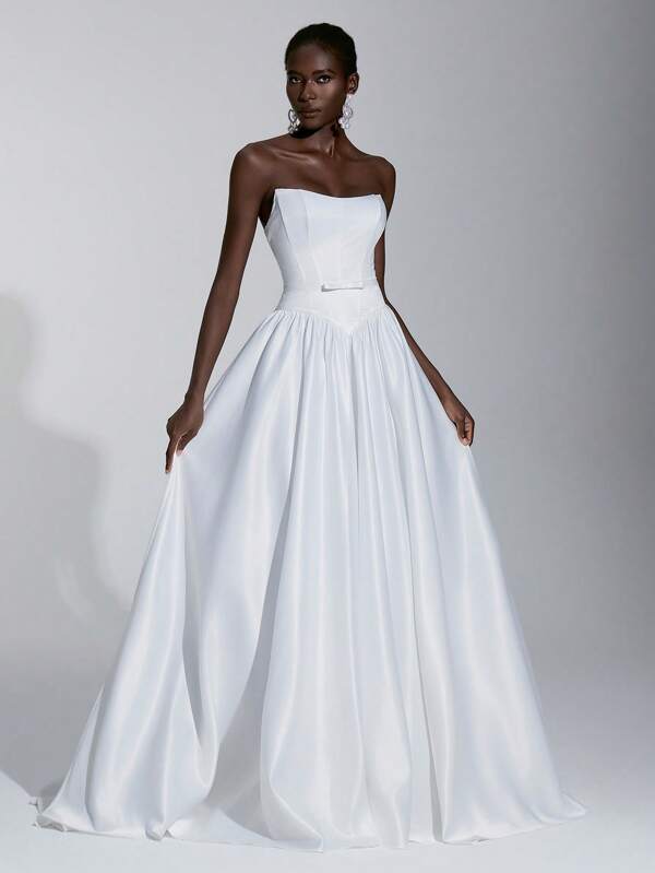 Elitara Elegant Luxurious White Strapless Dress With Bow Belt & Extra Large Flare Skirt With Train, Suitable For Wedding, Party, Honeymoon