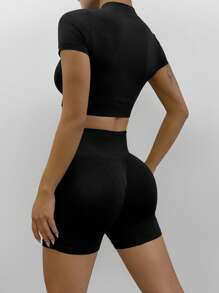 Easithlete 女士瑜伽短袖和短裤两件套 - 黑色 - 查看 4