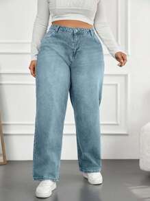 EURMUSE Plus Size Slanted Pocket Washed Denim Jeans - Baby Blue - View 4