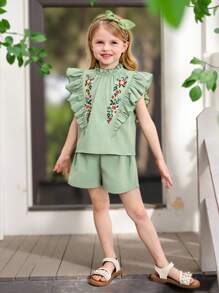 SHEIN 2pcs/Set Young Girl Woven Solid Color Round Neck Fitted Top And Shorts Set