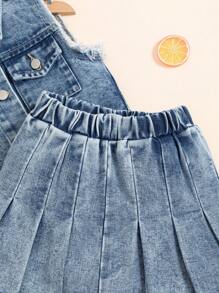 Conjunto de ropa informal para niñas jóvenes compuesto por un chaleco vaquero sin mangas con dobladillo deshilachado y lavado vintage, cómodo y versátil, con cintura elástica, y una falda plisada casual de mezclilla - Azul lavado medio - Ver 7