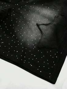ROMWE MEN Grunge Punk 男士街头风格星星贴花设计破洞短裤，左大腿处有黑色星星贴片，复古外观，黑色抽绳腰带开合，星星印花装饰细节，宽松舒适休闲版型 - 黑色 - 查看 6