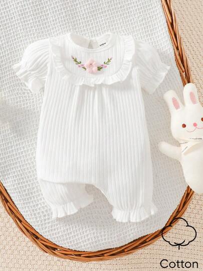 SHEIN Ny sommar flicka beige rund hals bubbel kortärmad tredimensionell broderade jumpsuit shorts Söta, eleganta, enkla och bekväma