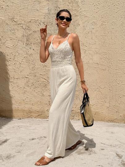 SHEIN Frenchy 女士蕾丝边休闲百搭夏季连体裤，收腰蕾丝边连体裤，采用无弹力花卉蕾丝贴花绉纱面料制成，优雅时尚，适合通勤。